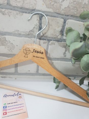 Perchas madera