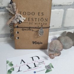 Mini cuaderno kraff grabado