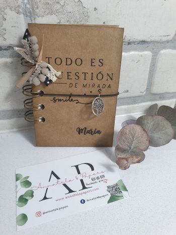 Mini cuaderno kraff grabado